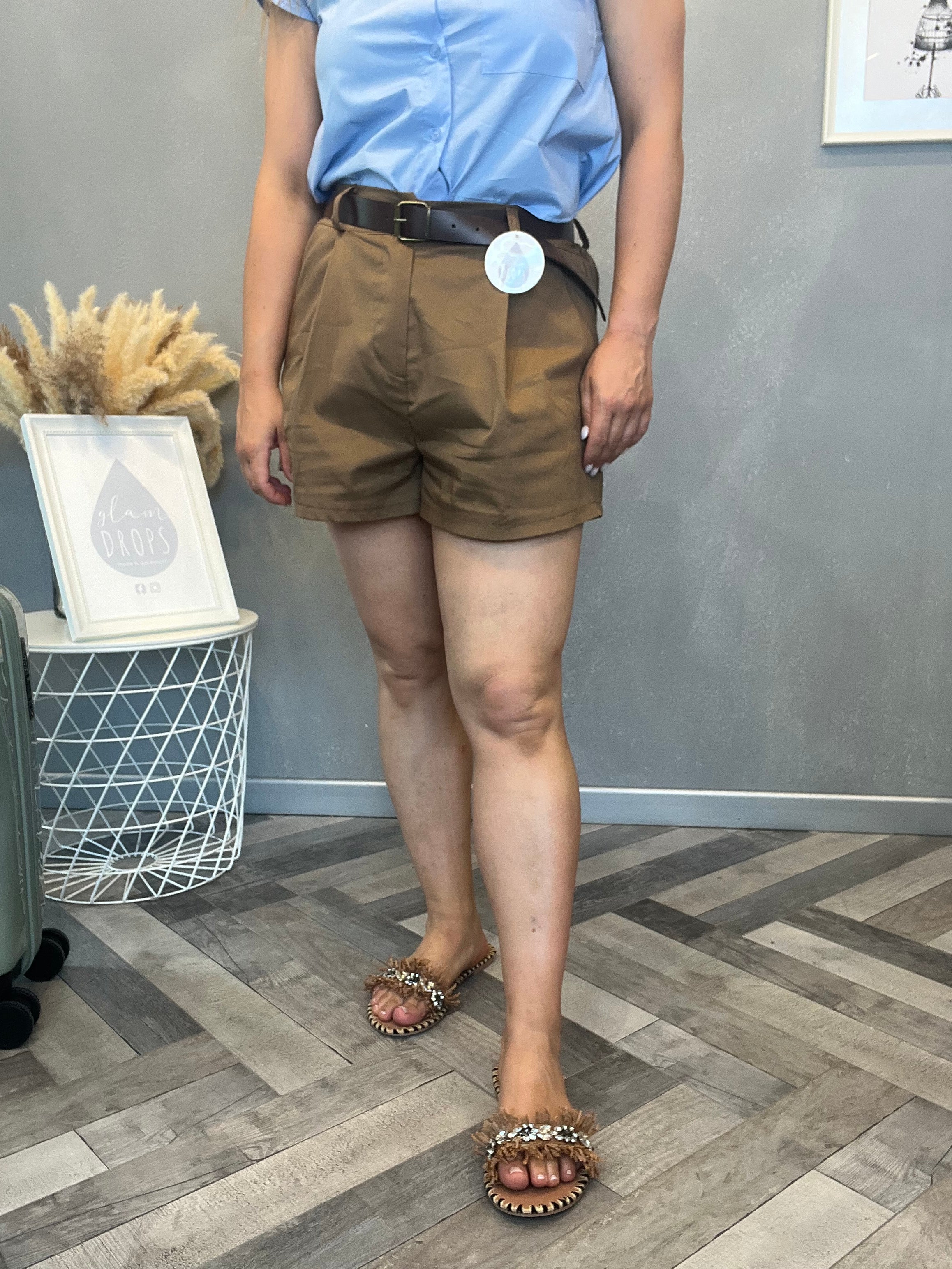 Shorts Camel con cintura