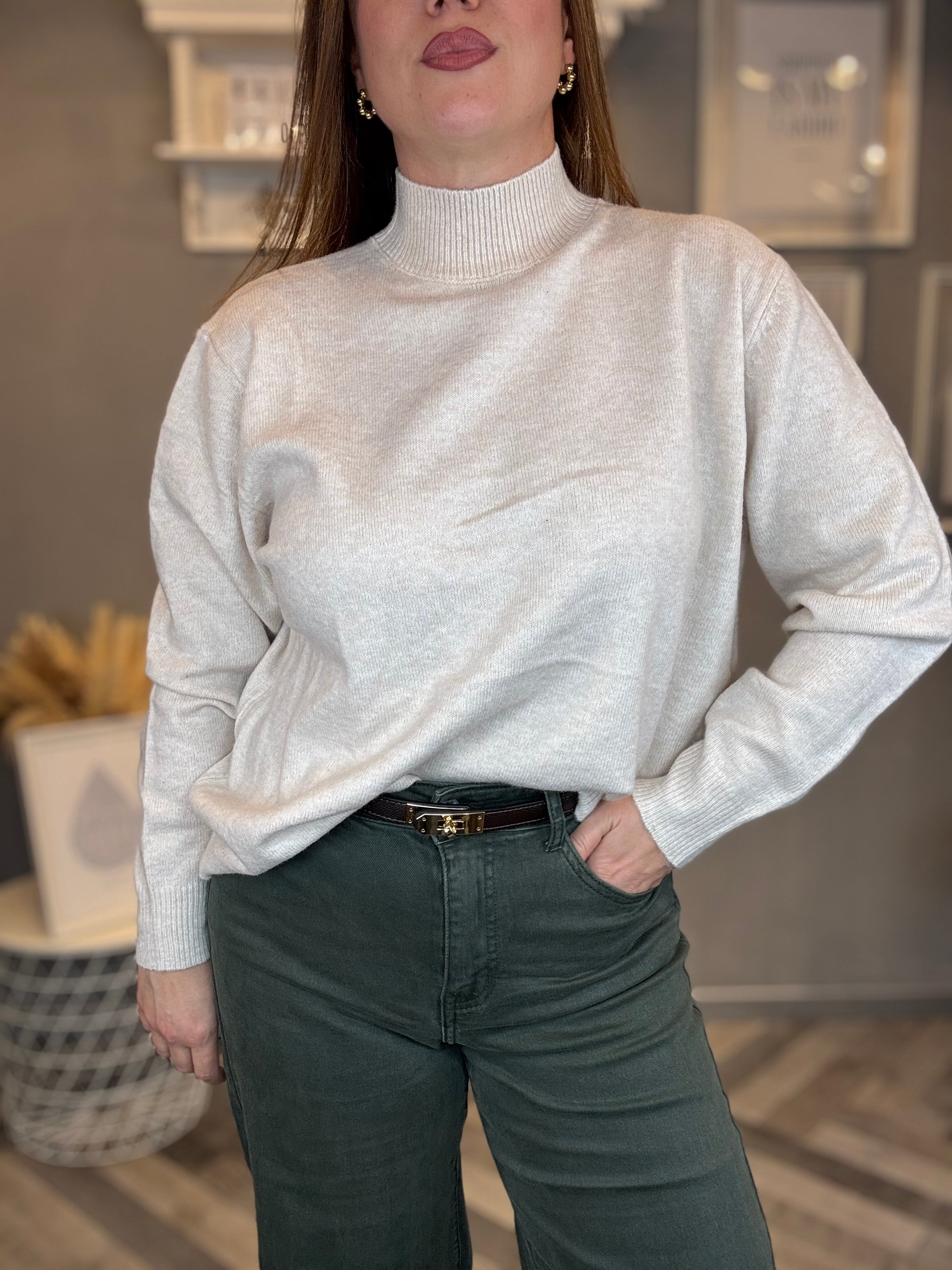 Maglioncino basic mezzo collo sabbia