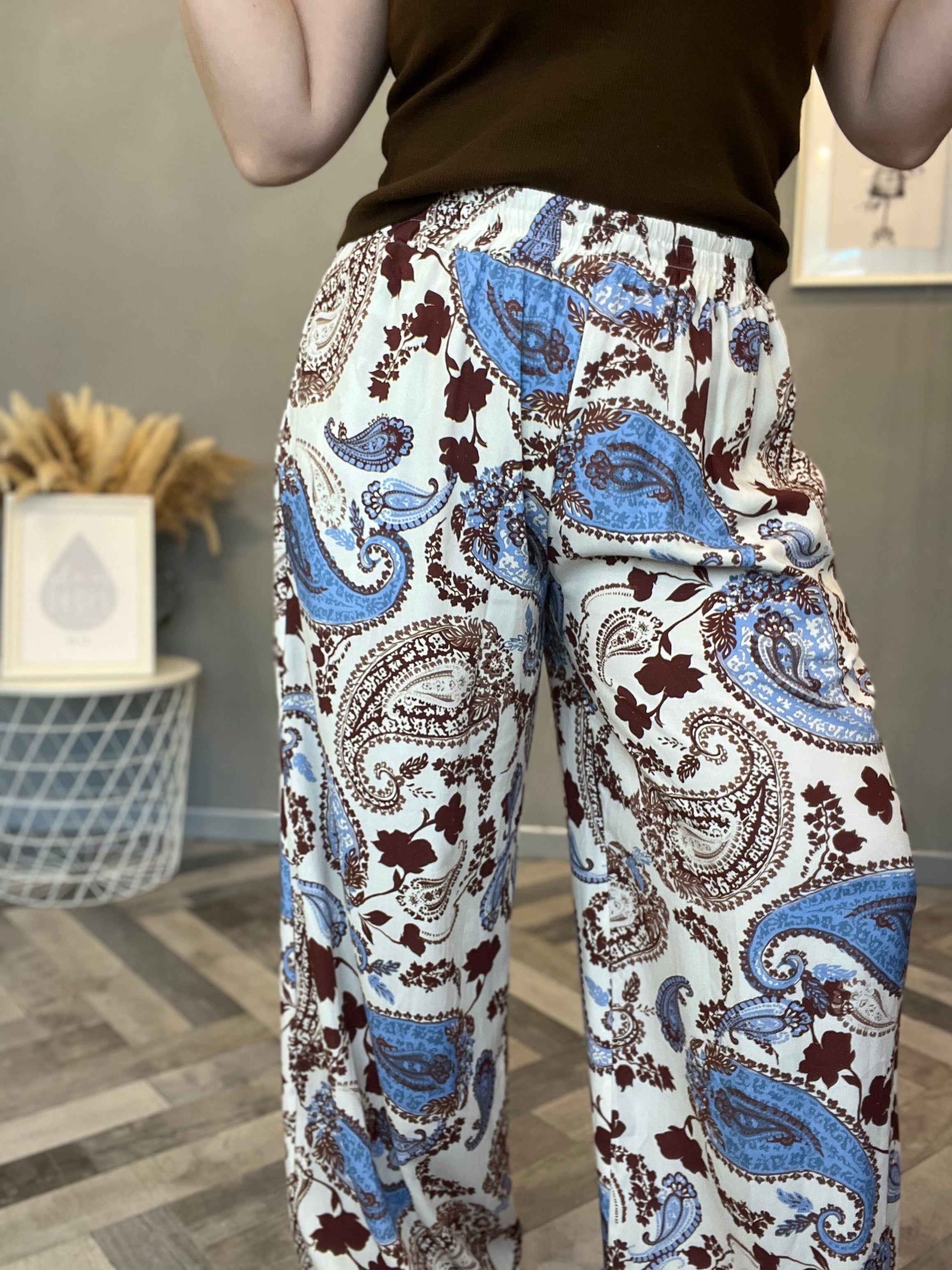 Lumina pantaloni in stampa paisley