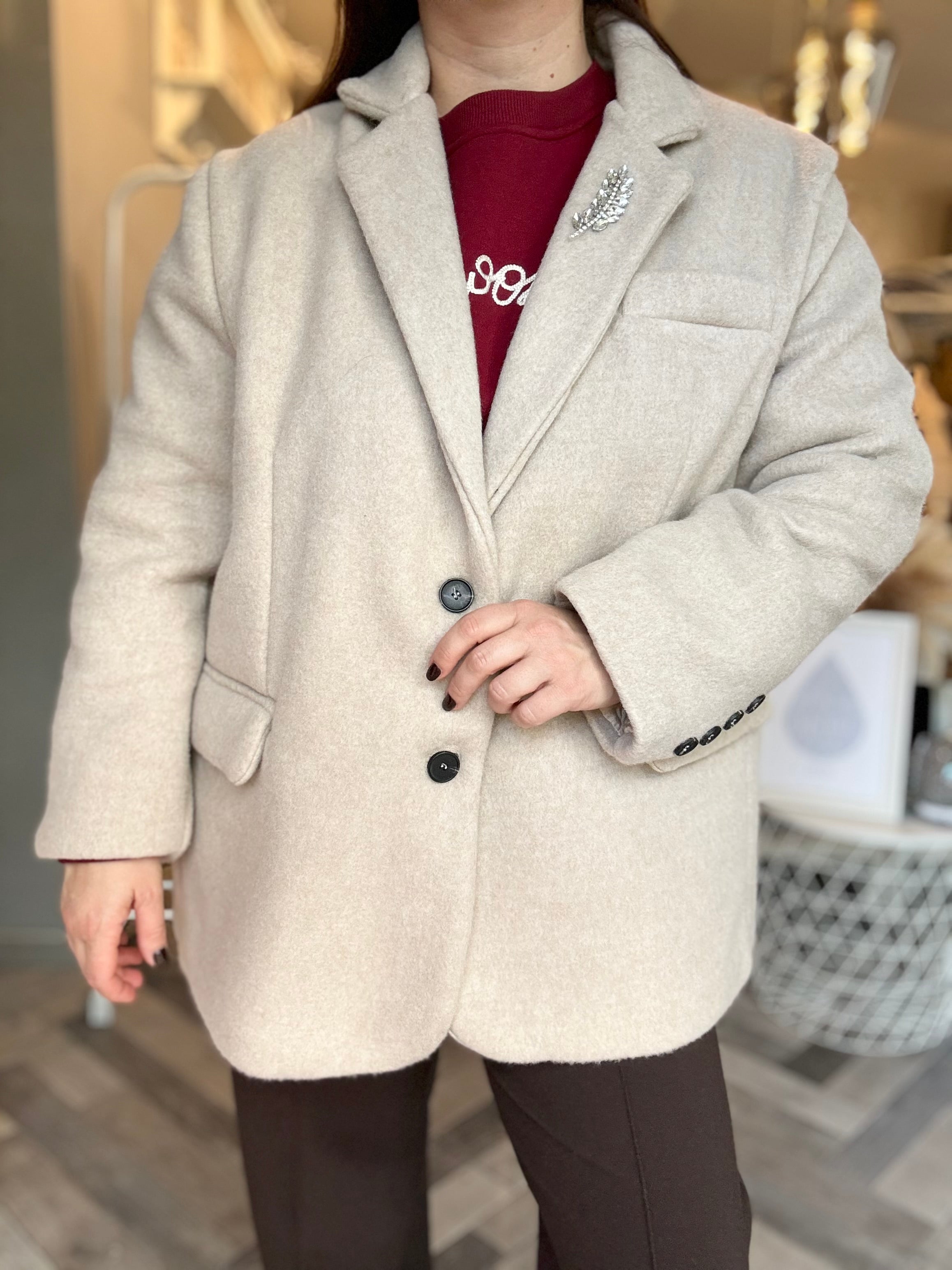 Blazer giacca cappotto over in panno con cabochon