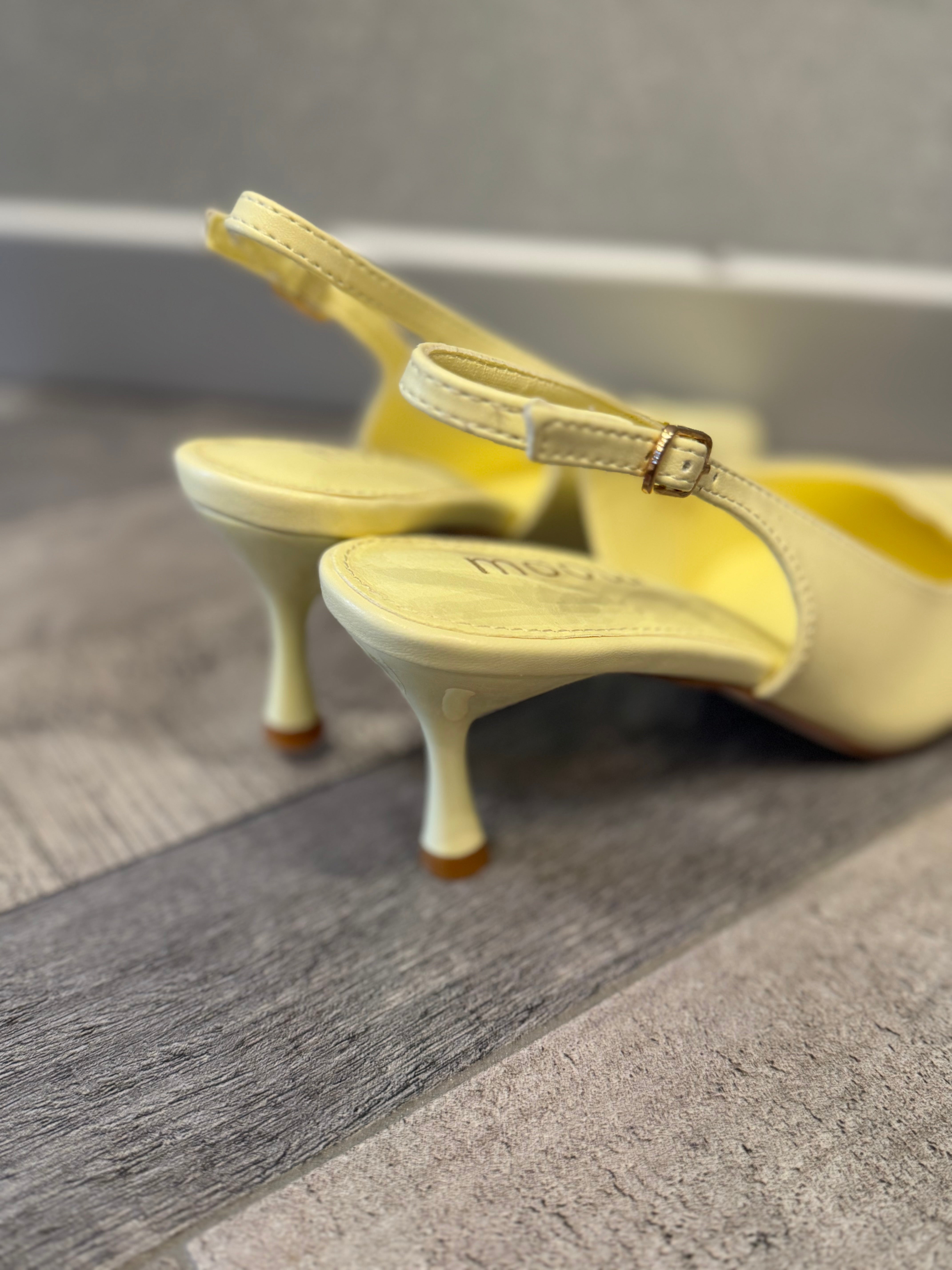 Slingback in ecopelle giallo pastello
