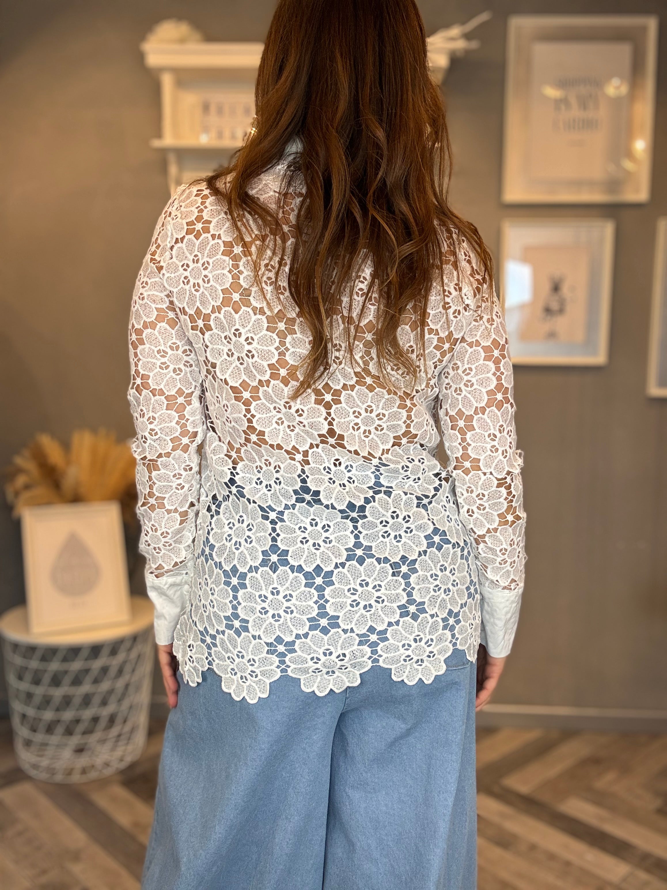 Camicia fiori pizzo macramè