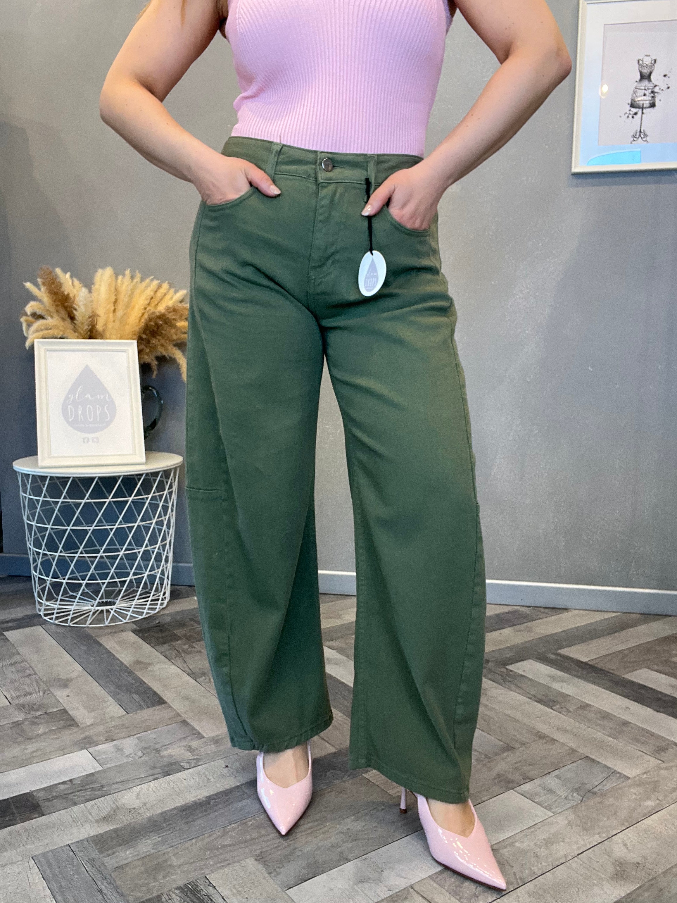 Jeans barrel verde militare